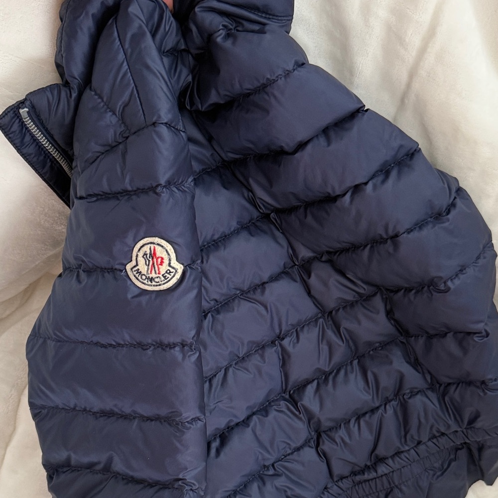 Moncler Kids Navy Puffer Jacket - Picture 4 of 4